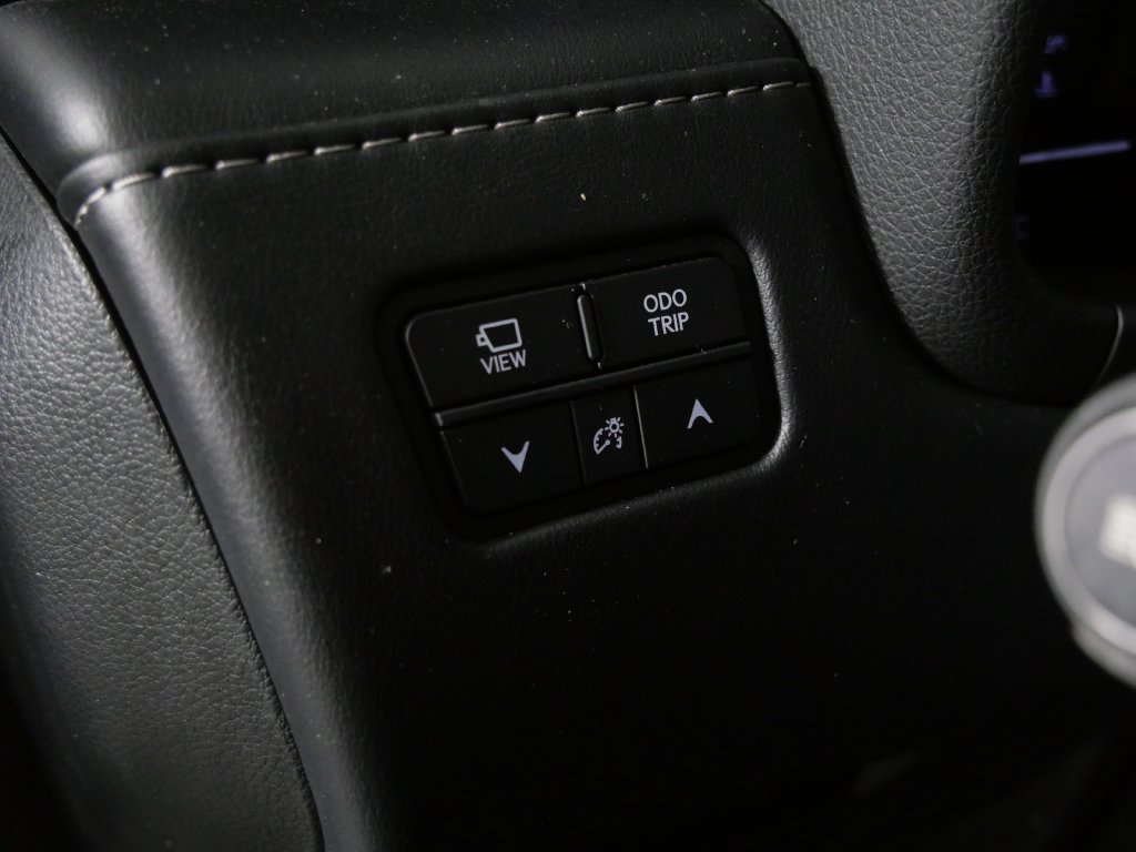 Used 2023 Lexus LX 600 4WD w/ Luxury Package image 19