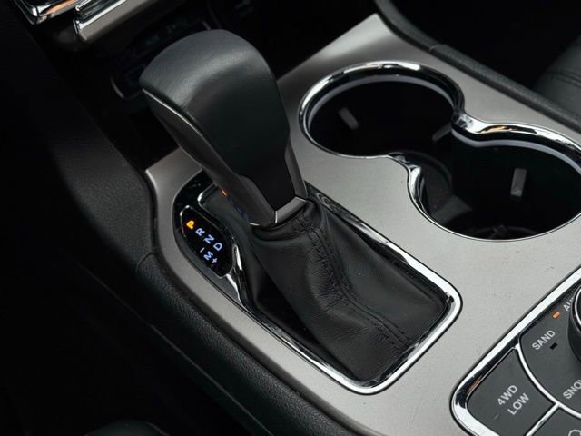 Used 2019 Jeep Grand Cherokee Limited image 31