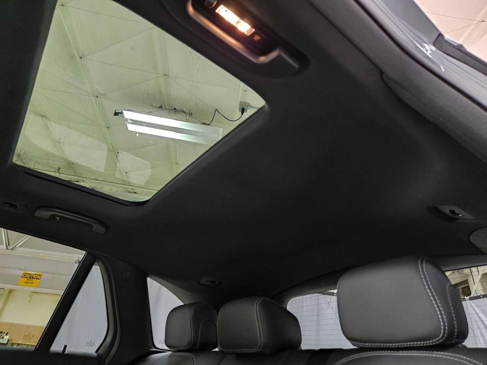 Used 2019 Mercedes-Benz GLC 350e 4MATIC image 18