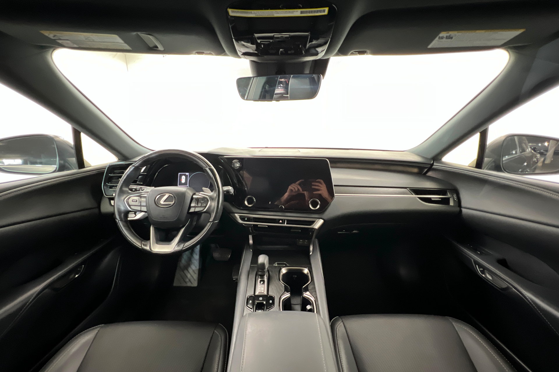 Used 2024 Lexus RX 350 Premium w/ Cold Area Package FWD image 10