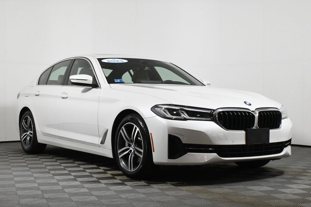 Certified 2022 BMW 530i xDrive w/ Convenience Package image 9