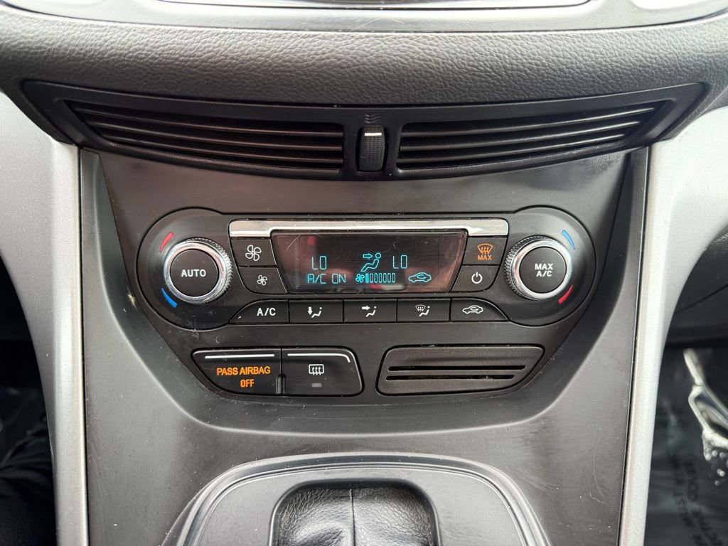 Used 2016 Ford Escape SE w/ Equipment Group 201A image 26