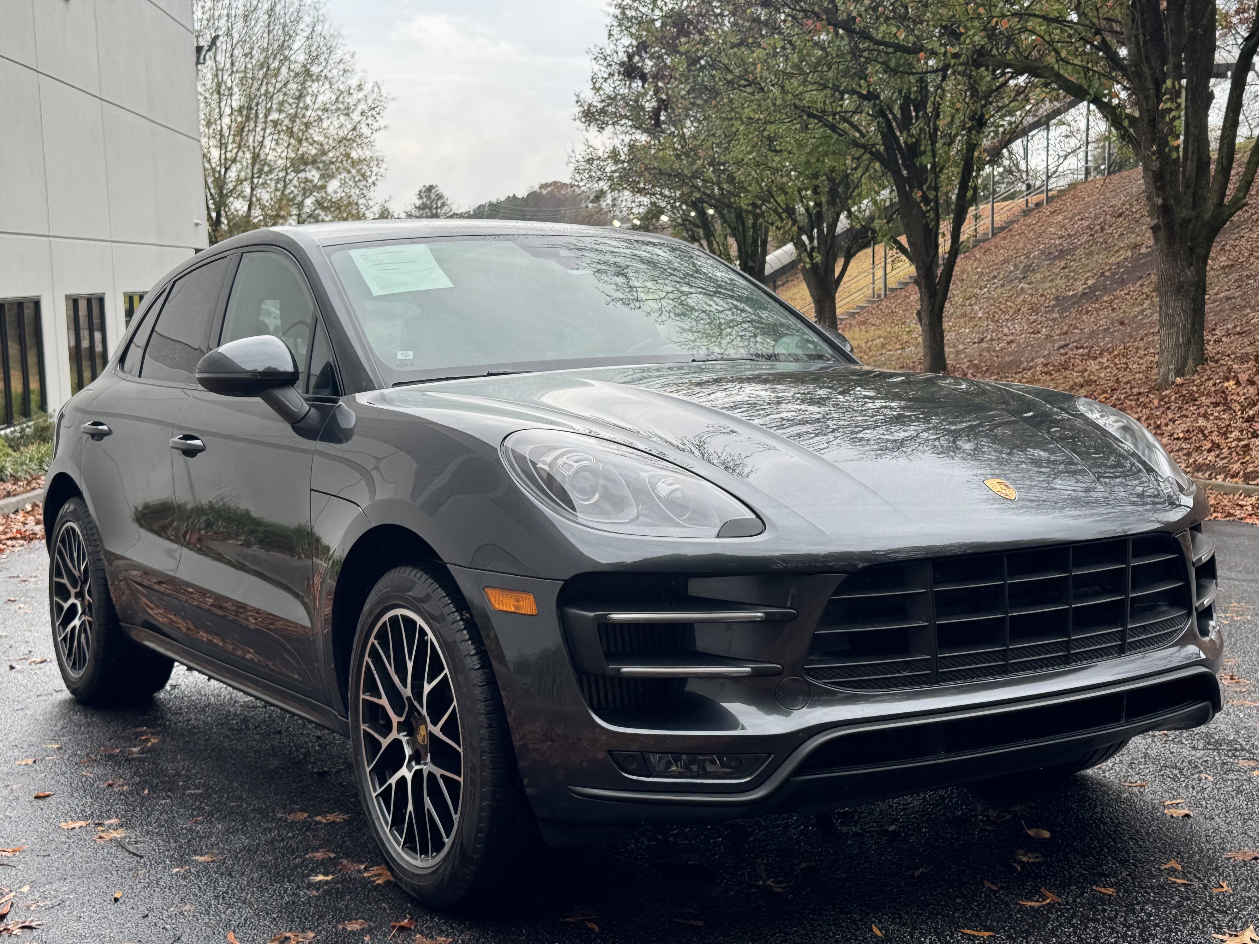 Used 2017 Porsche Macan Turbo image 8