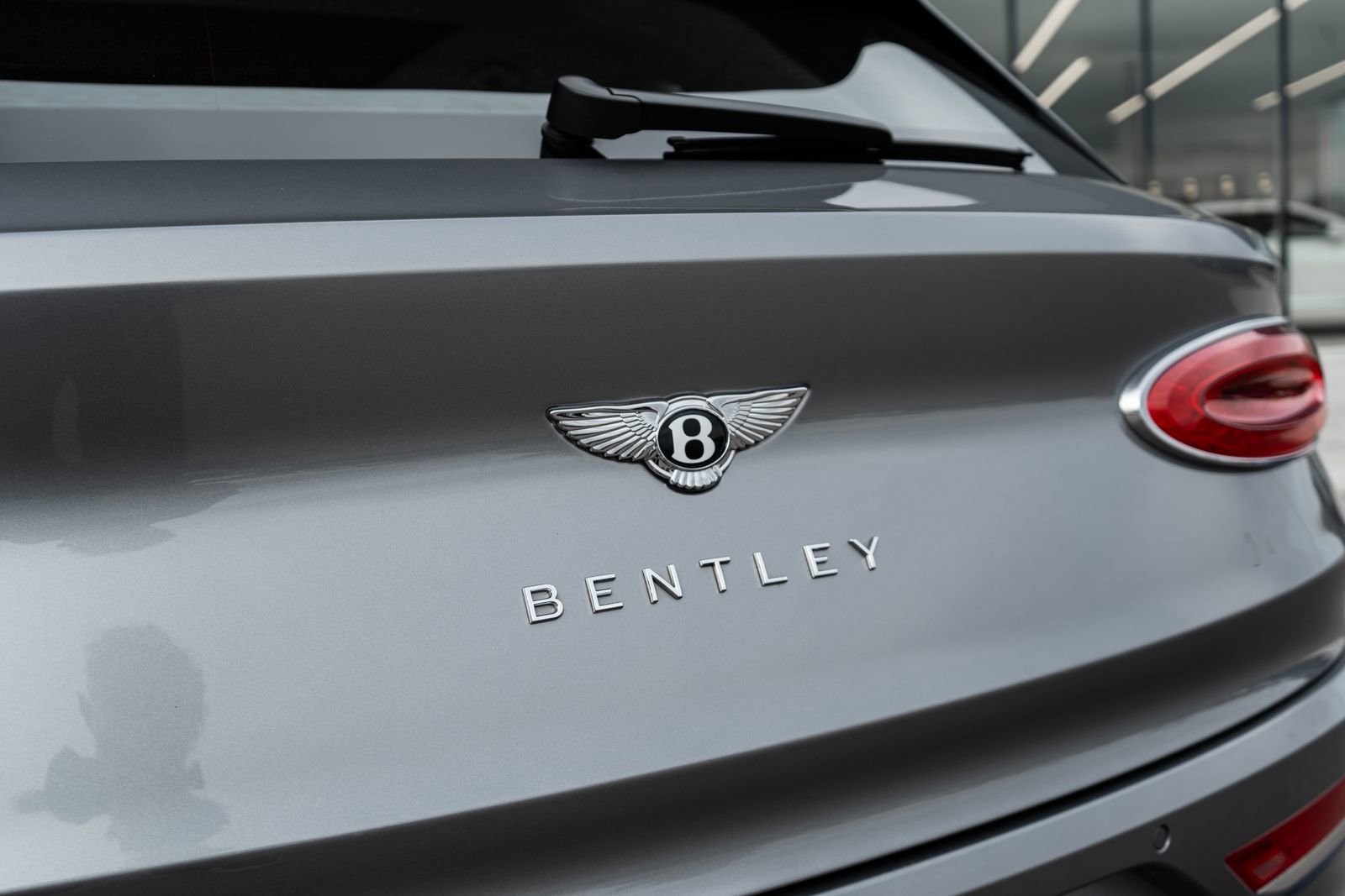 Certified 2022 Bentley Bentayga image 10