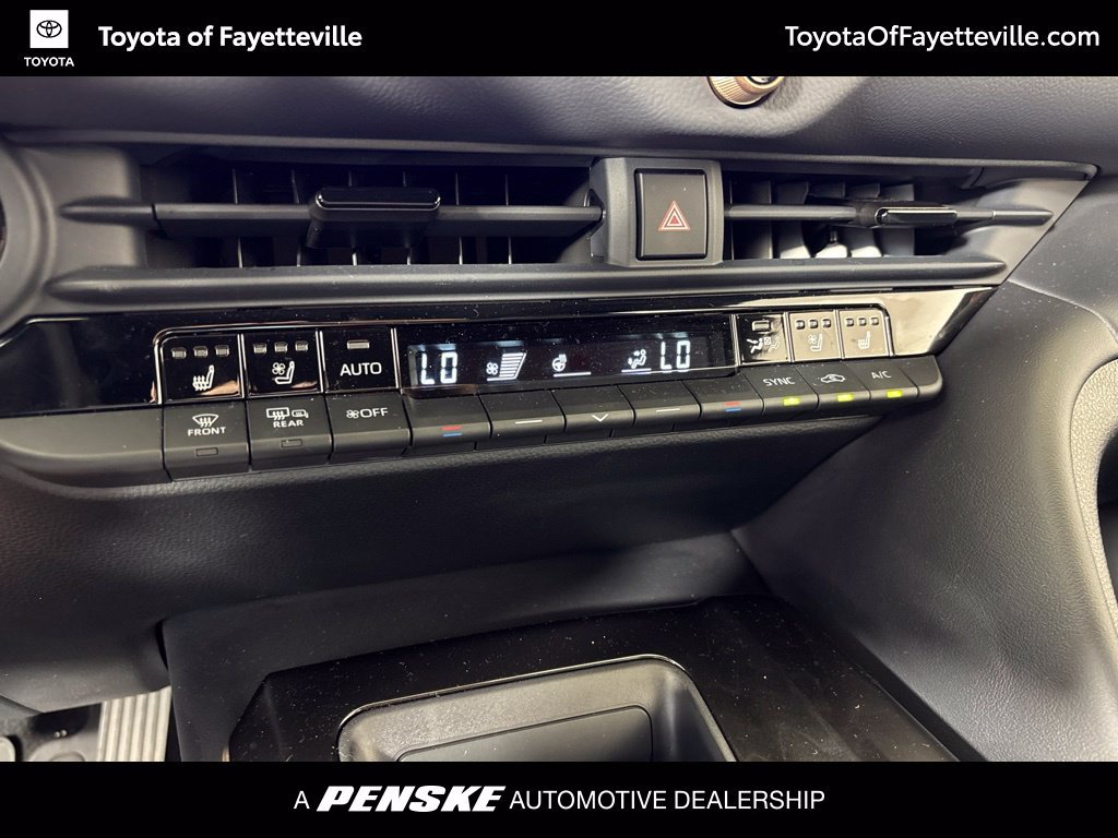Certified 2025 Toyota Crown Signia AWD/4WD image 29