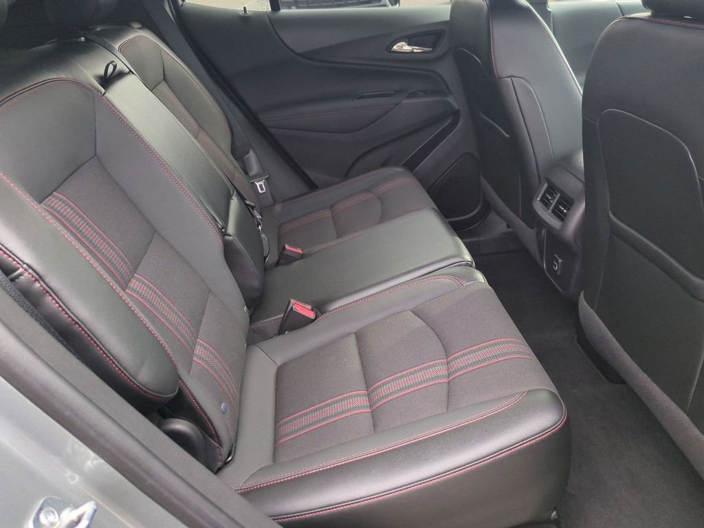 Used 2024 Chevrolet Equinox RS image 25