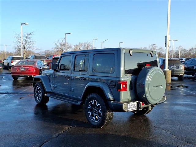 Used 2024 Jeep Wrangler Unlimited Sahara w/ Technology Group AWD/4WD image 11