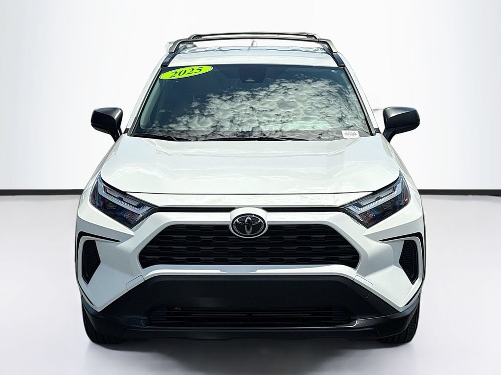 Used 2025 Toyota RAV4 LE AWD/4WD image 2