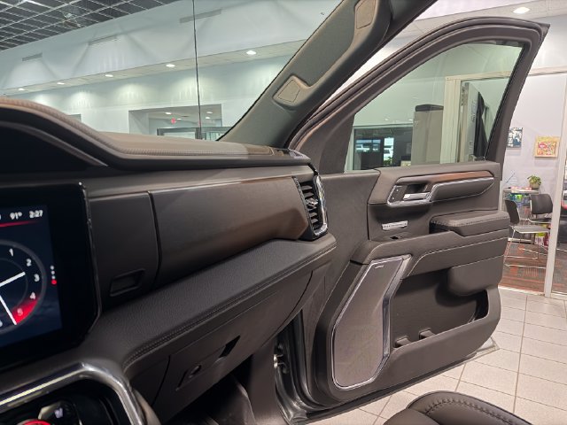 Used 2024 GMC Sierra 1500 Denali AWD/4WD image 27