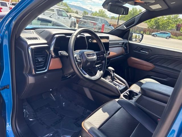 Used 2023 GMC Canyon AT4 w/ AT4 Premium Package AWD/4WD image 11