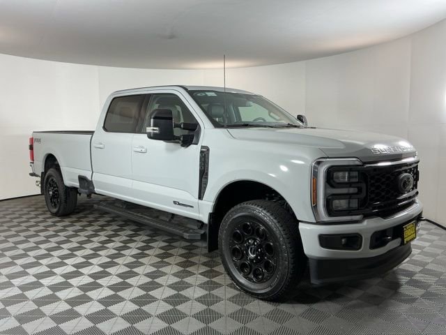 Certified 2025 Ford F350 Lariat w/ Black Appearance Package image 3