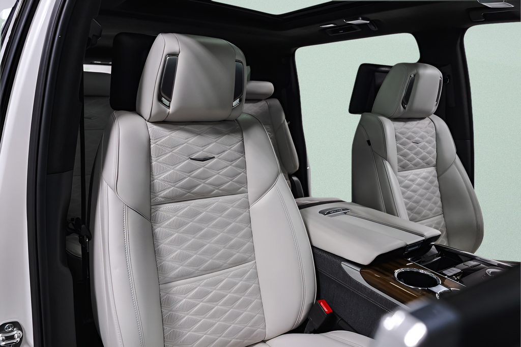 Used 2025 Cadillac Escalade ESV Sport Platinum AWD/4WD image 46