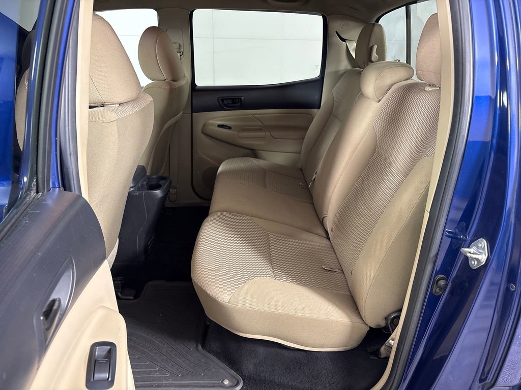 Used 2015 Toyota Tacoma PreRunner w/ SR5 Package image 30