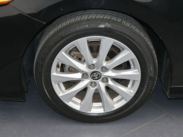 Used 2020 Toyota Camry LE image 24