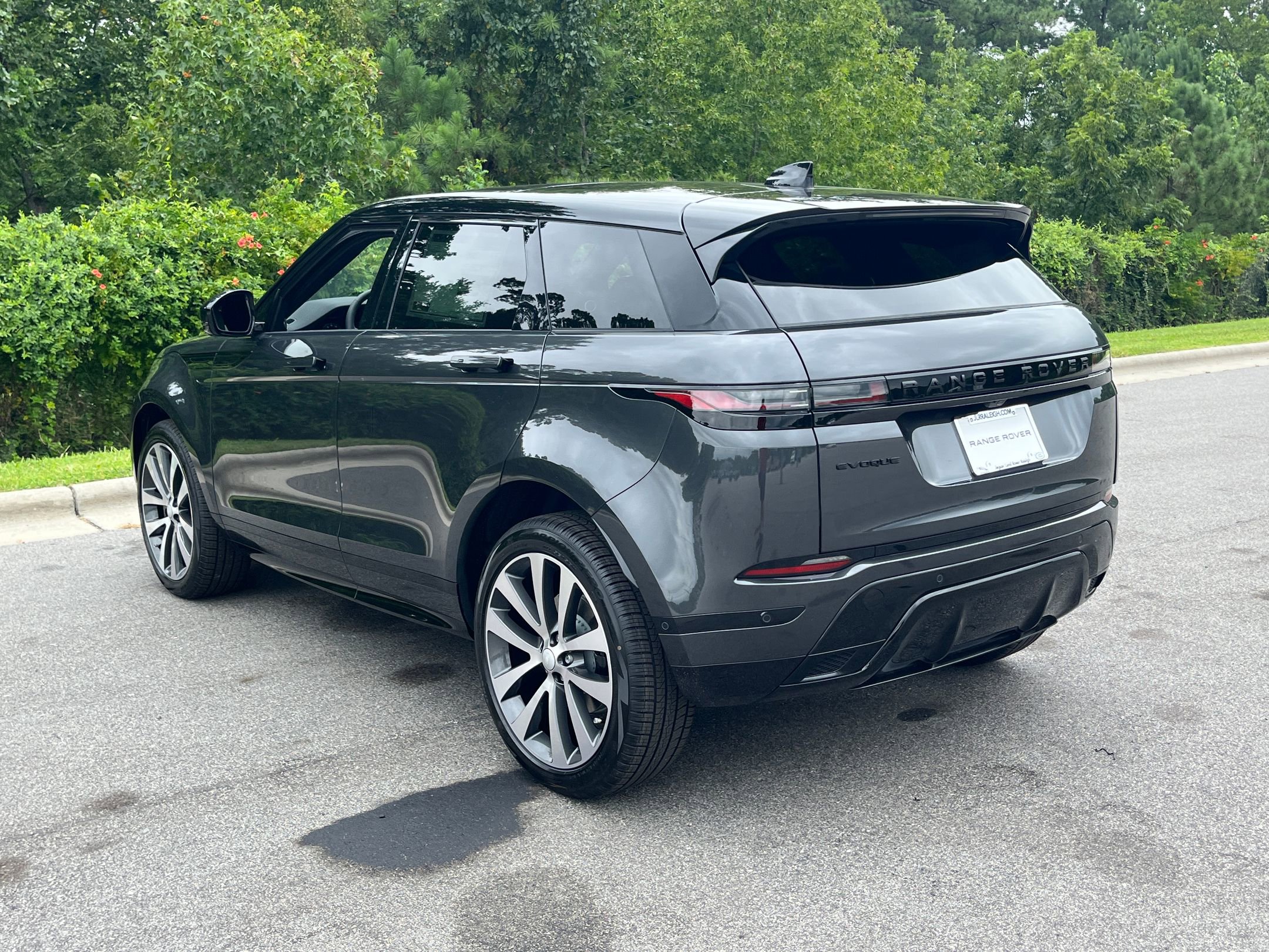 New 2026 Land Rover Range Rover Evoque Dynamic SE image 7