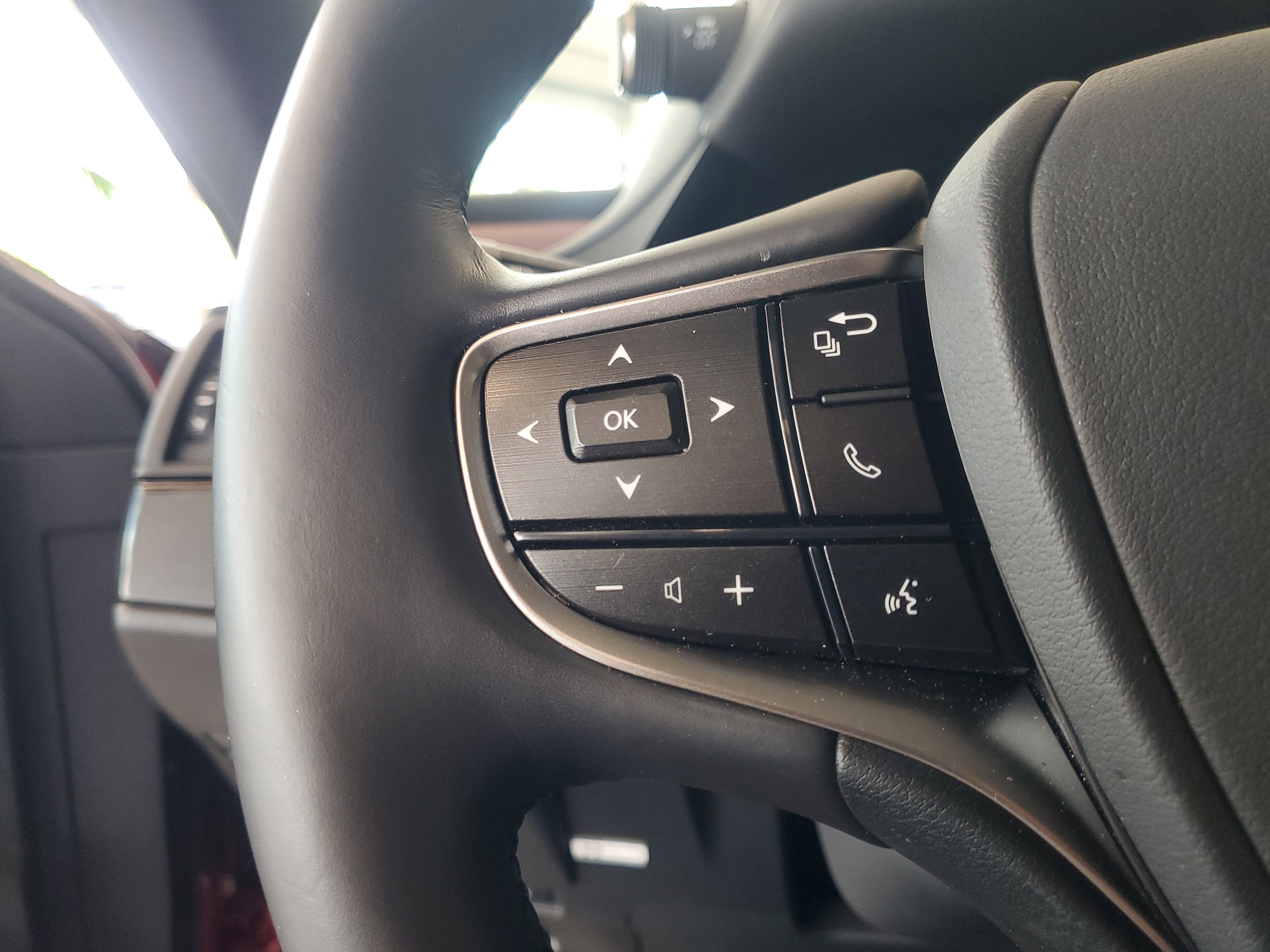 Used 2025 Lexus ES 350 w/ Premium Package FWD image 21