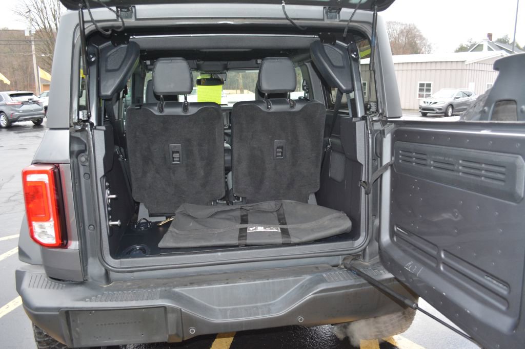 Used 2023 Ford Bronco Black Diamond w/ Sasquatch Package image 10