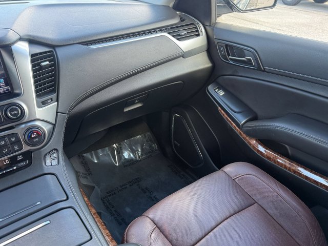 Used 2020 Chevrolet Suburban Premier w/ Premier Plus Edition AWD/4WD image 15