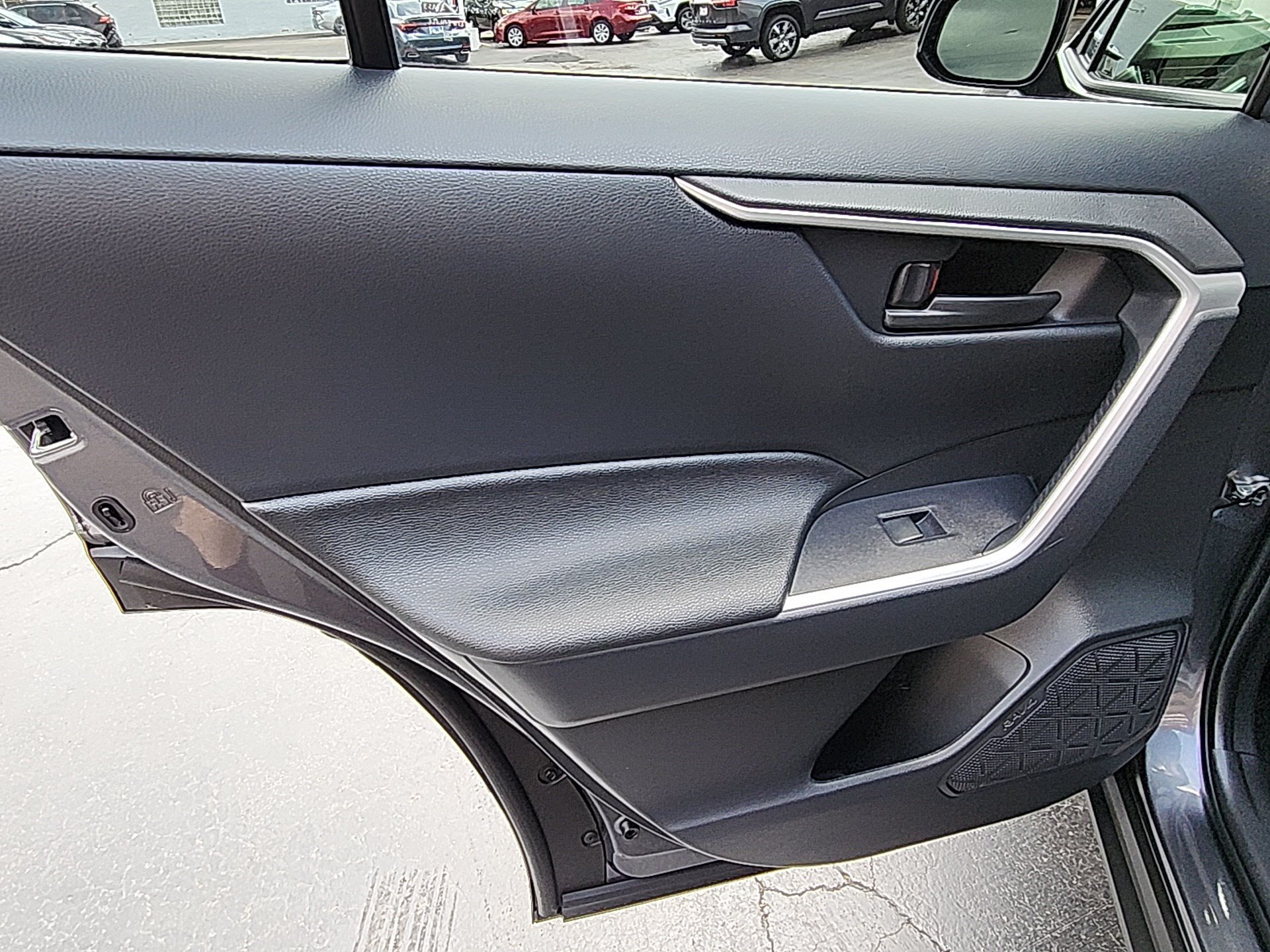 Certified 2025 Toyota RAV4 LE AWD/4WD image 21