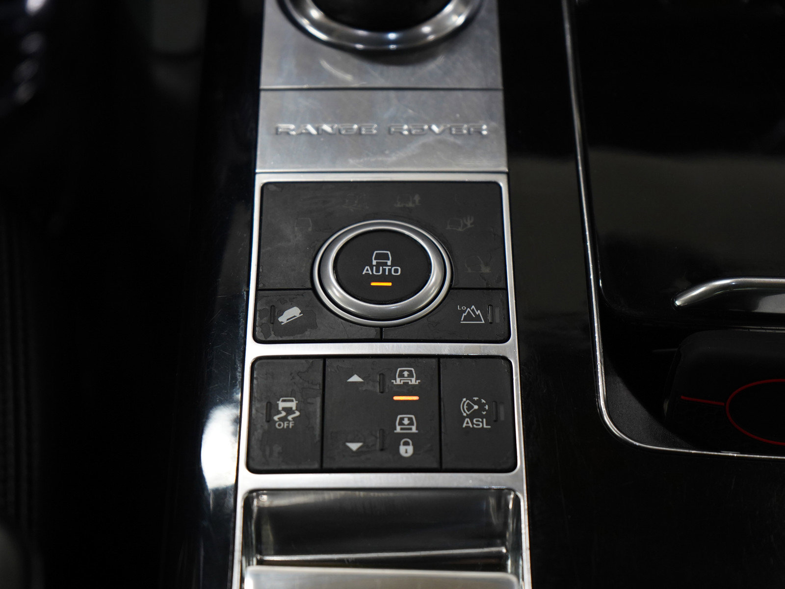 Used 2013 Land Rover Range Rover HSE AWD/4WD image 23