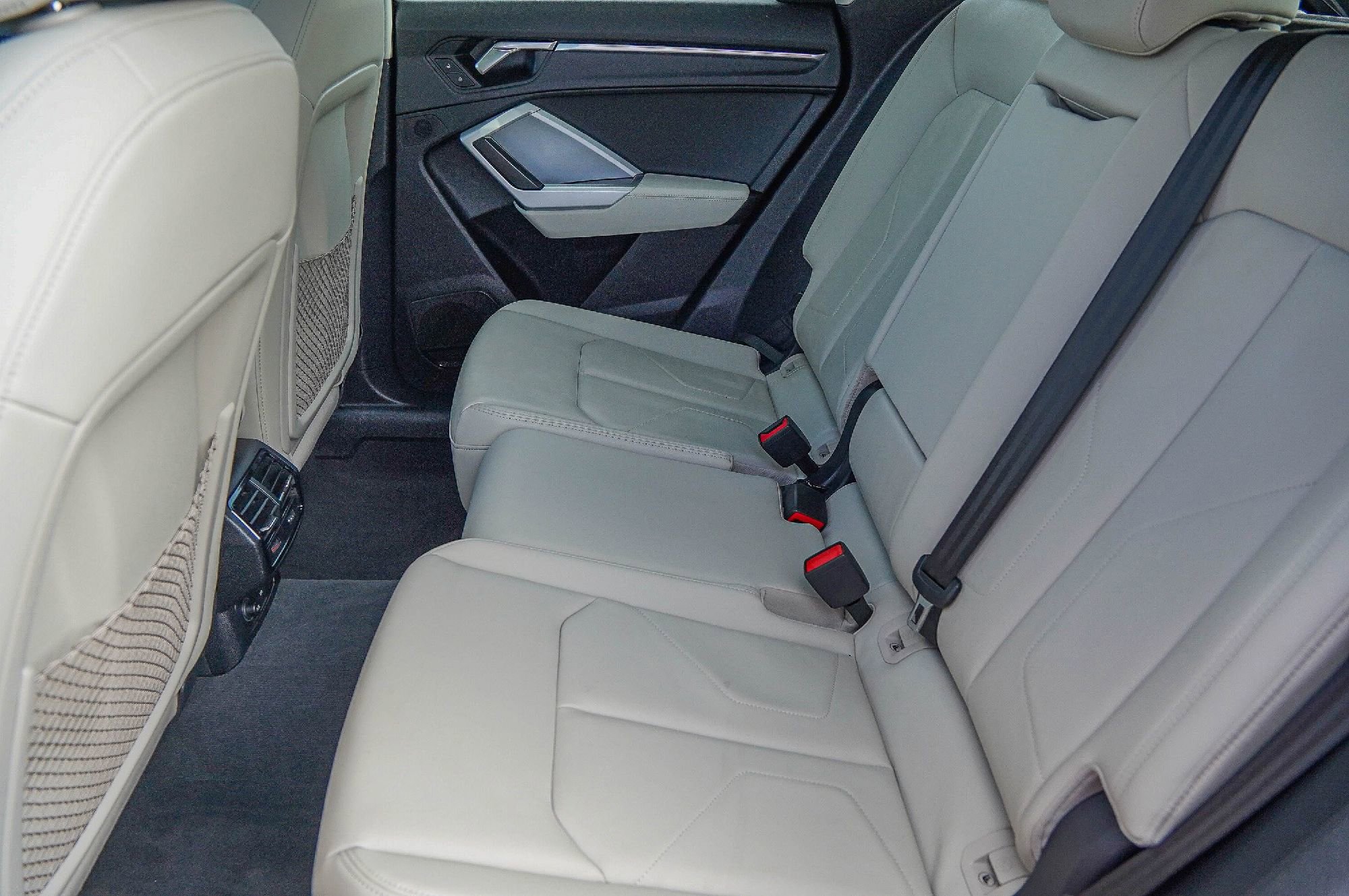 Certified 2023 Audi Q3 2.0T Premium Plus w/ Premium Plus Package image 29