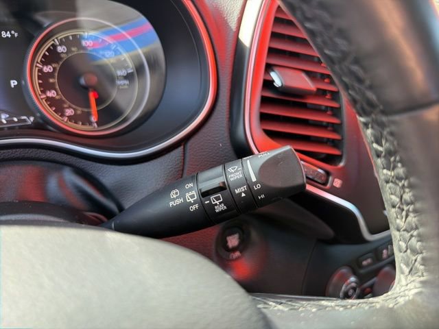 Used 2021 Jeep Cherokee Trailhawk image 19