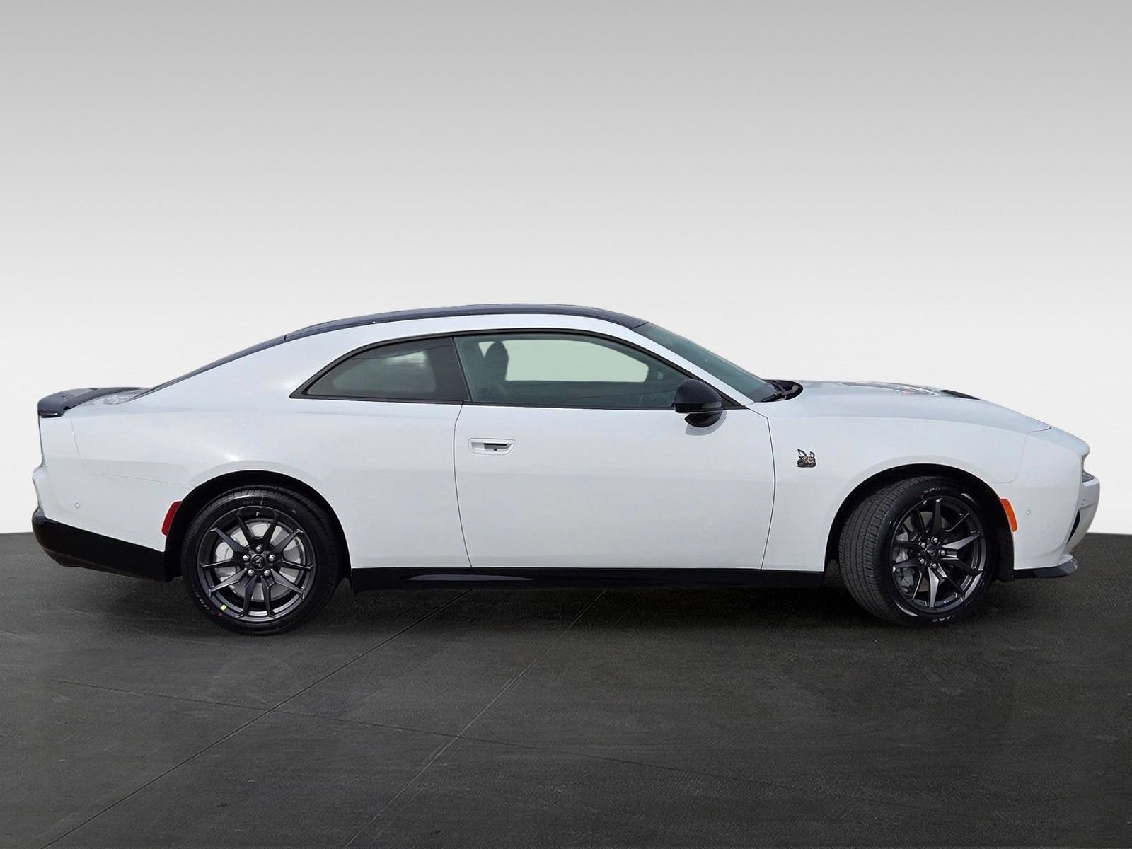 New 2026 Dodge Charger Scat Pack w/ Blacktop Package AWD/4WD image 4