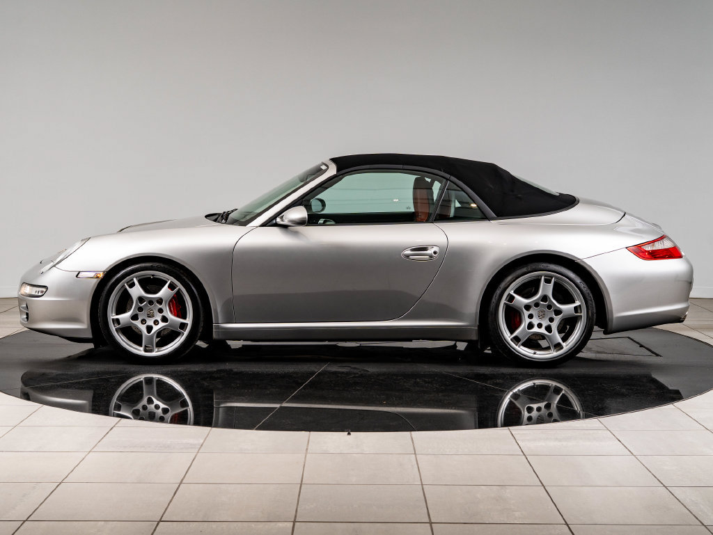 Used 2006 Porsche 911 Carrera S RWD image 2