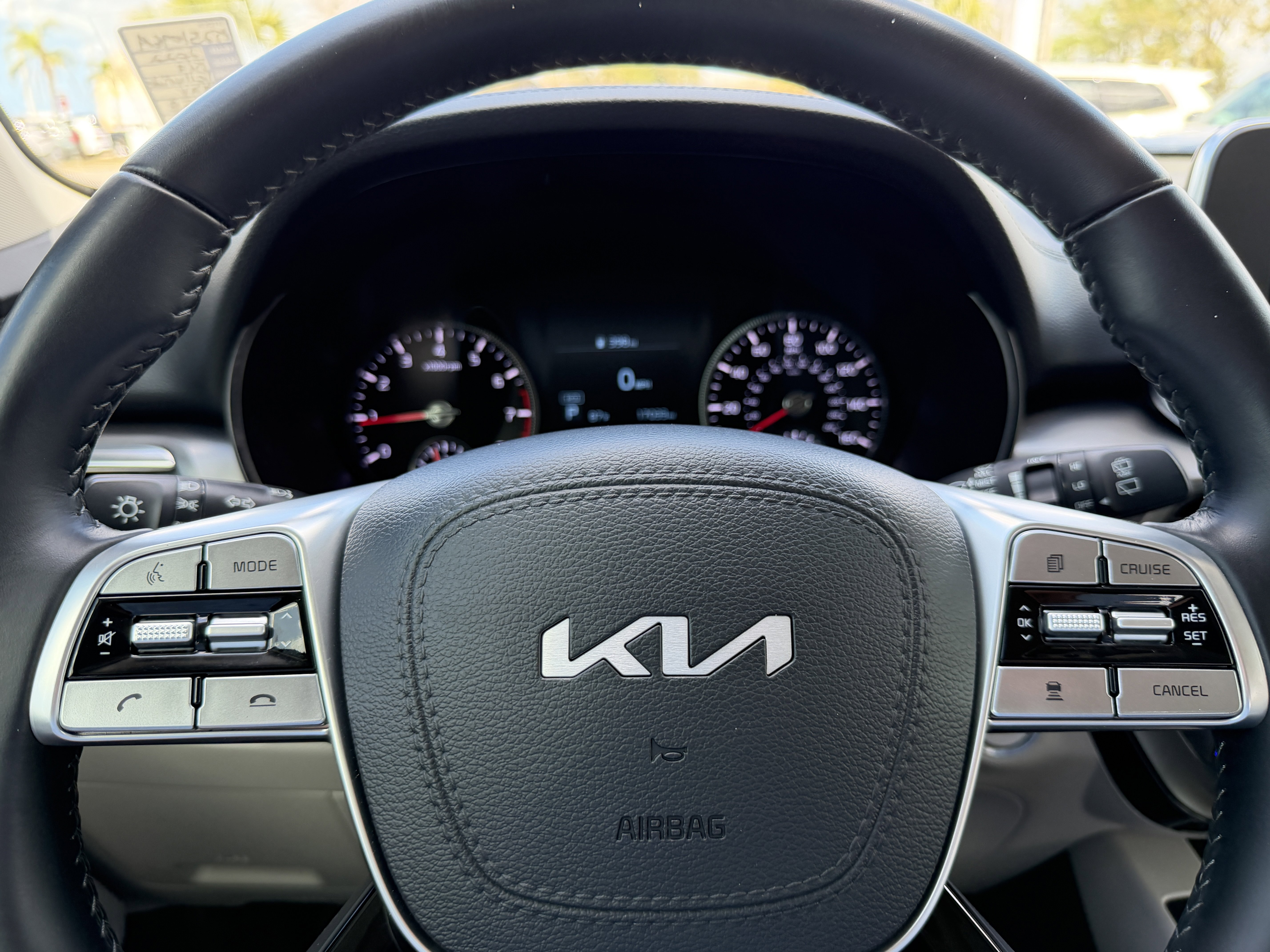 Used 2022 Kia Telluride S image 31