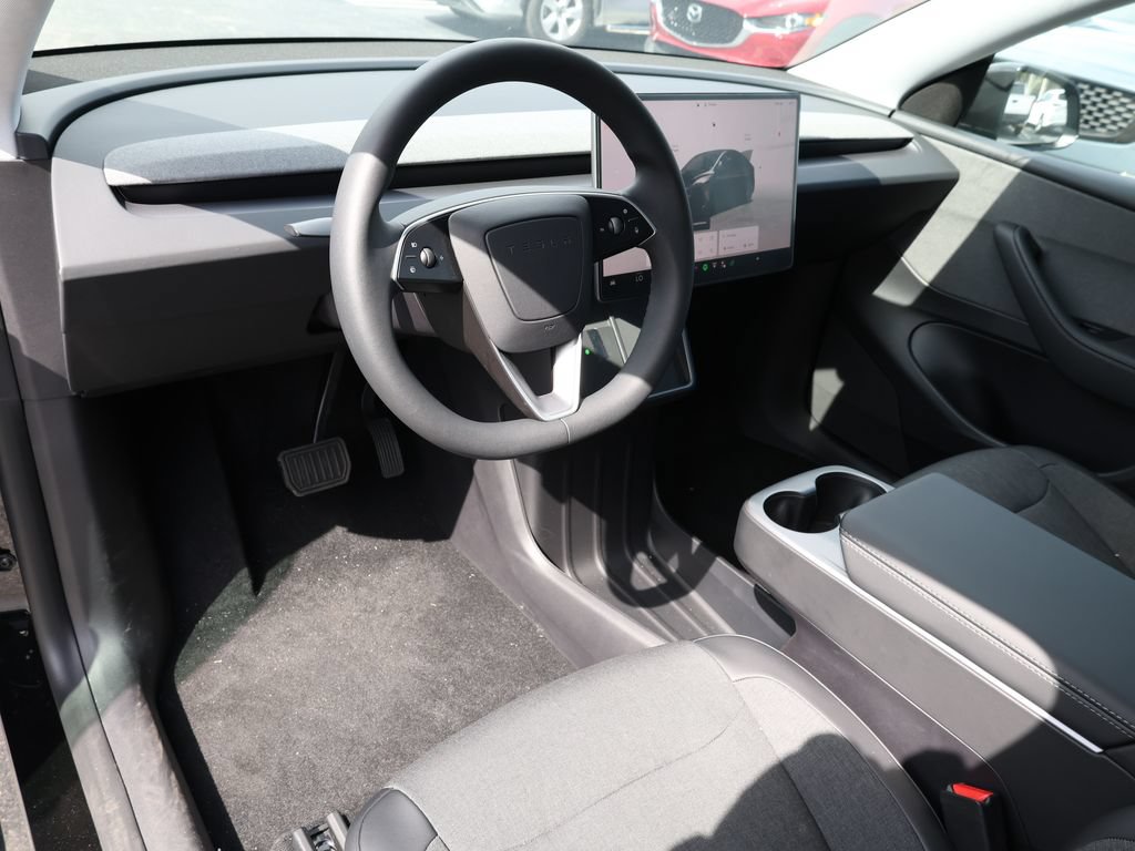 Used 2026 Tesla Model Y 2WD image 15