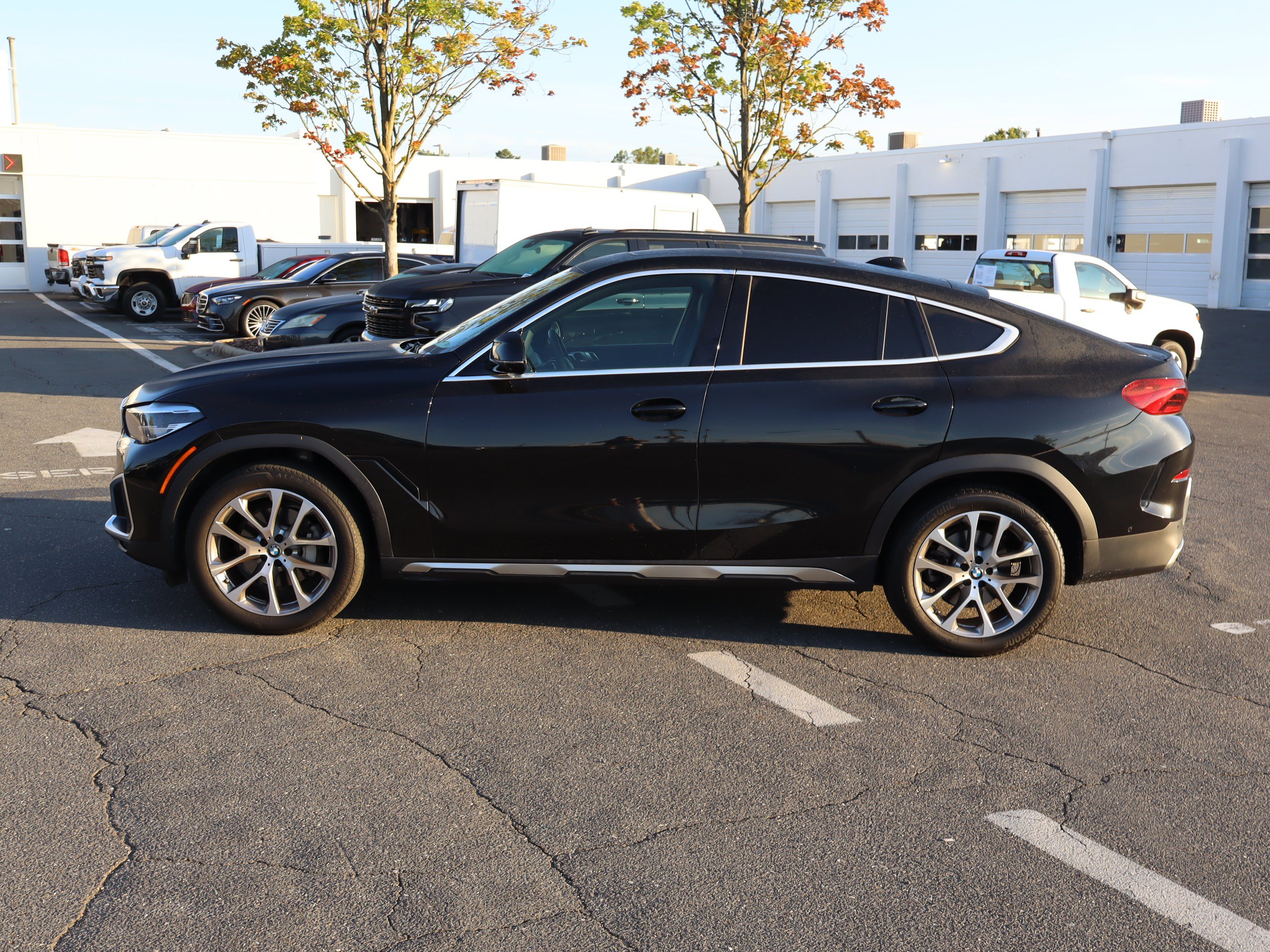 Used 2022 BMW X6 xDrive40i w/ Premium Package AWD/4WD image 18