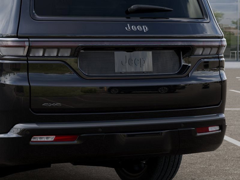New 2026 Jeep Grand Wagoneer Limited AWD/4WD image 13