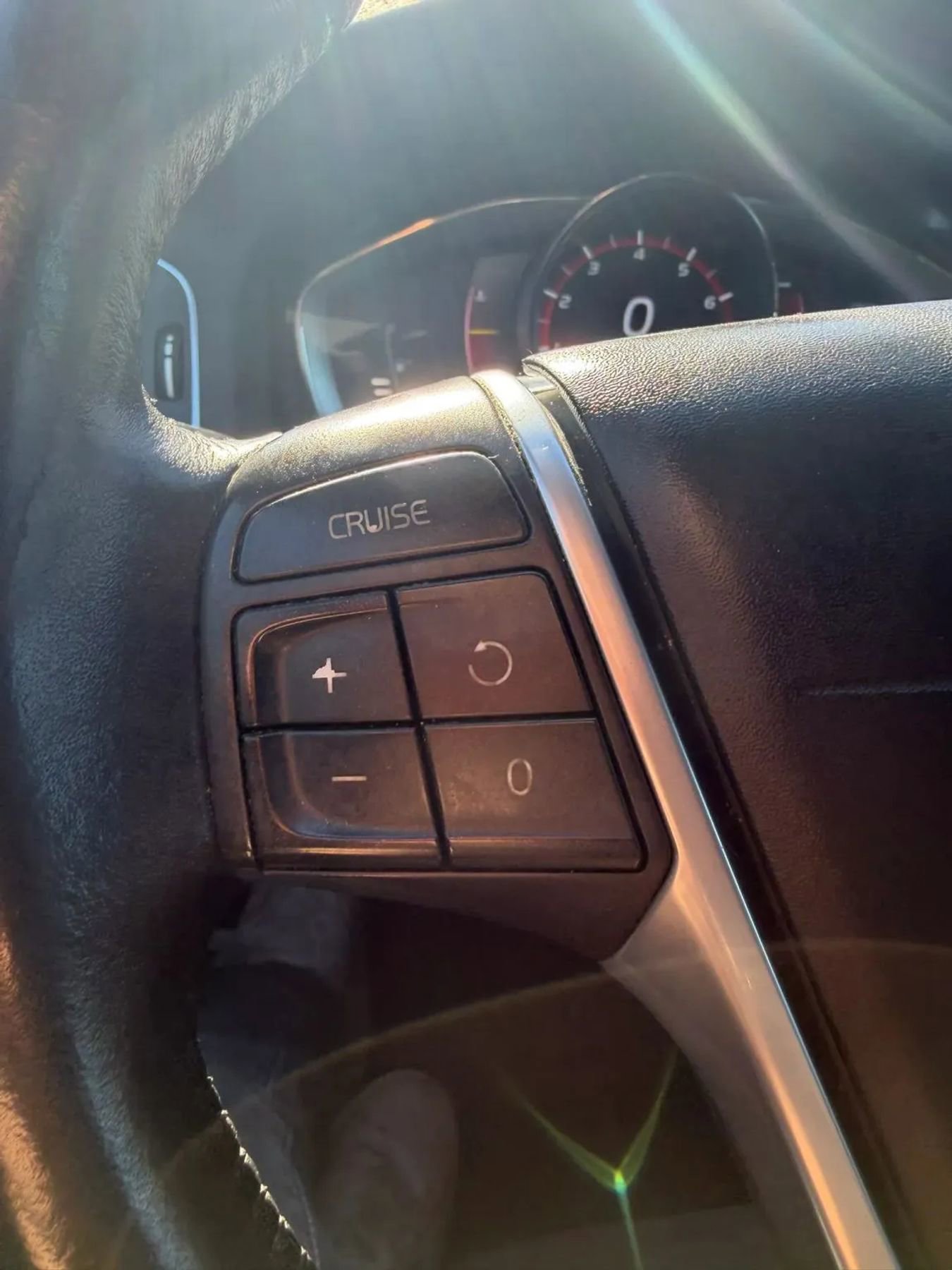 Used 2016 Volvo V60 T5 Cross Country w/ Protection Package image 19