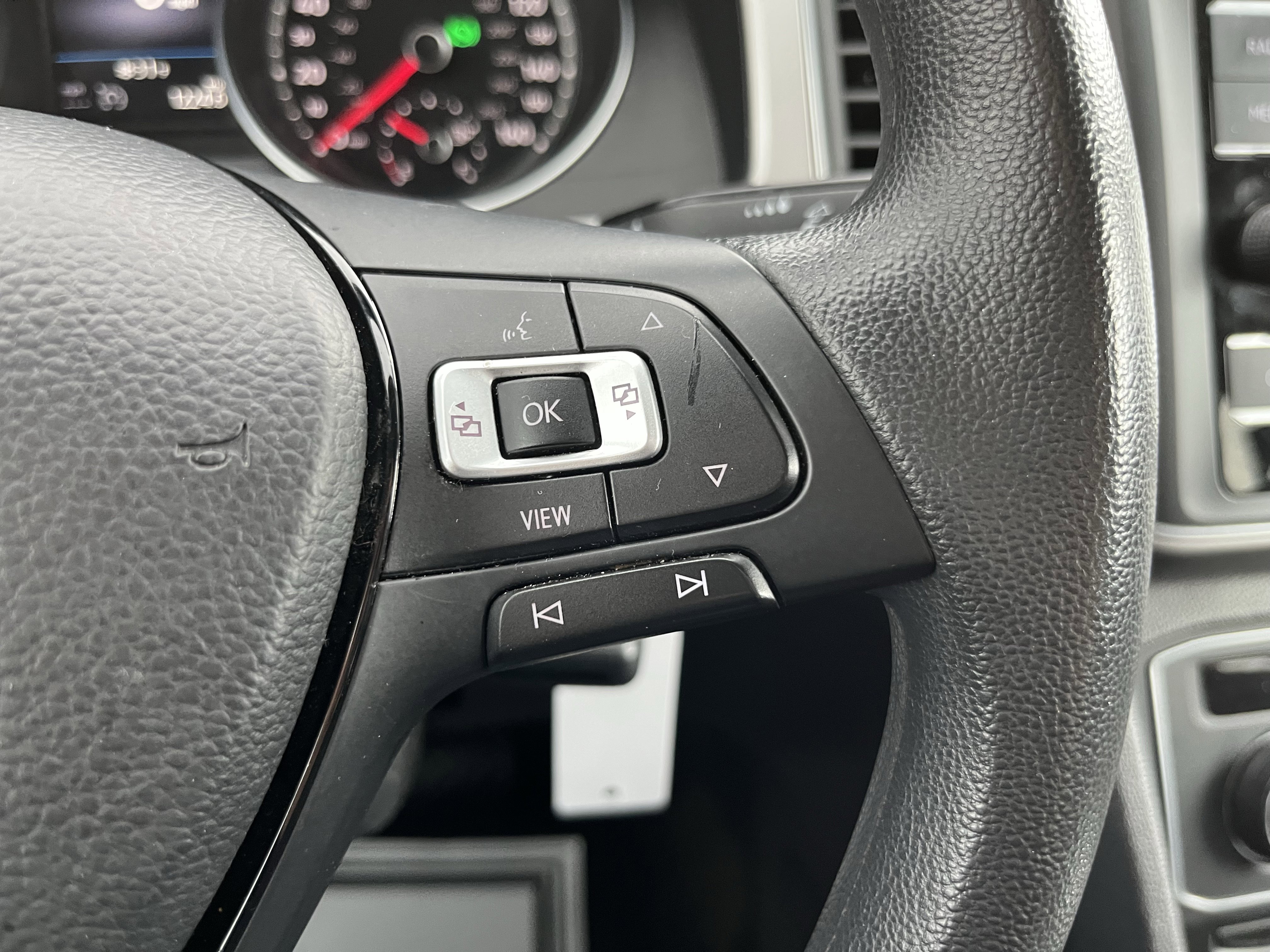 Used 2019 Volkswagen Atlas S w/ Towing Package image 24