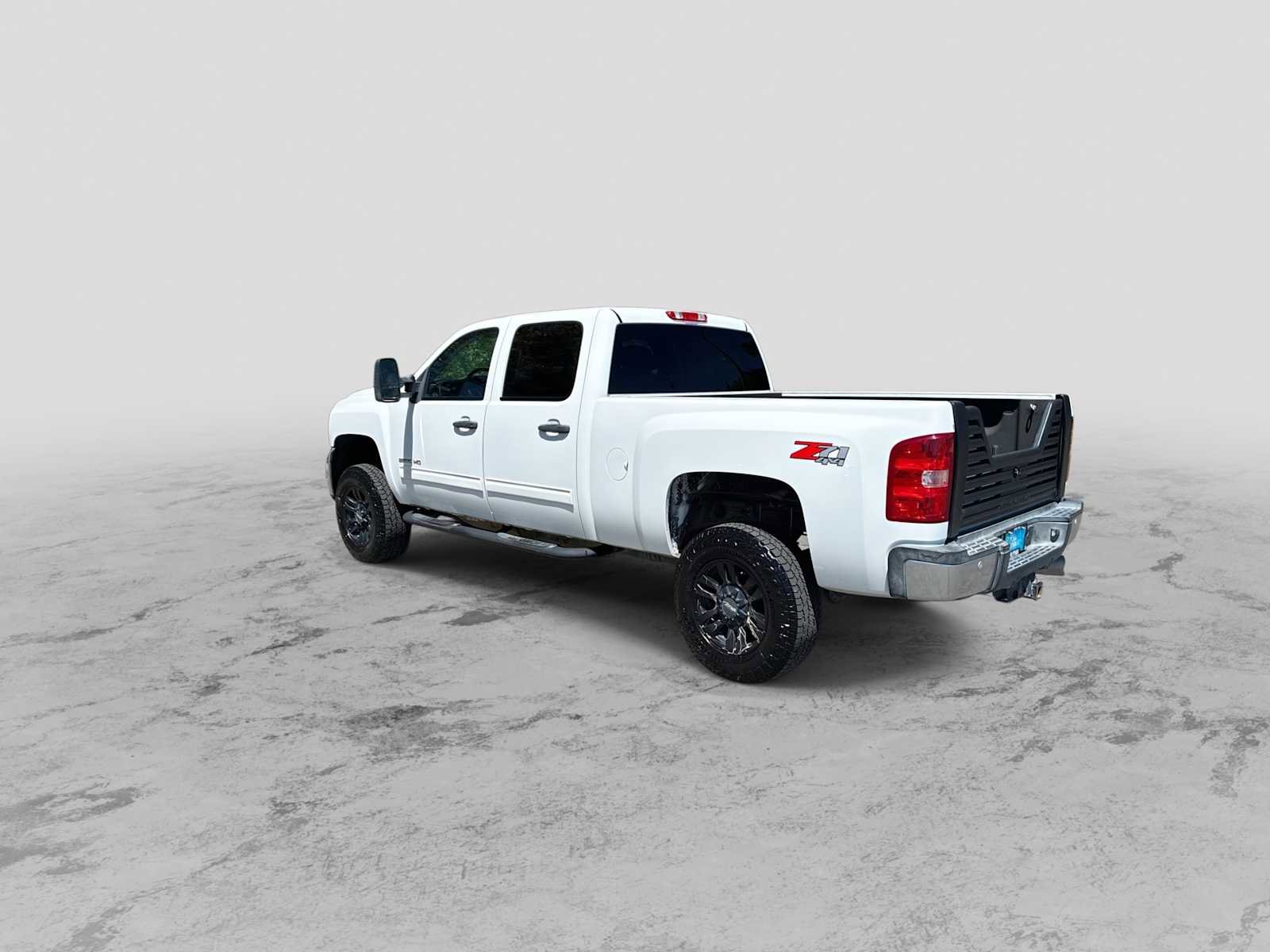 Used 2014 Chevrolet Silverado 2500 LT w/ Interior Plus Package AWD/4WD image 5