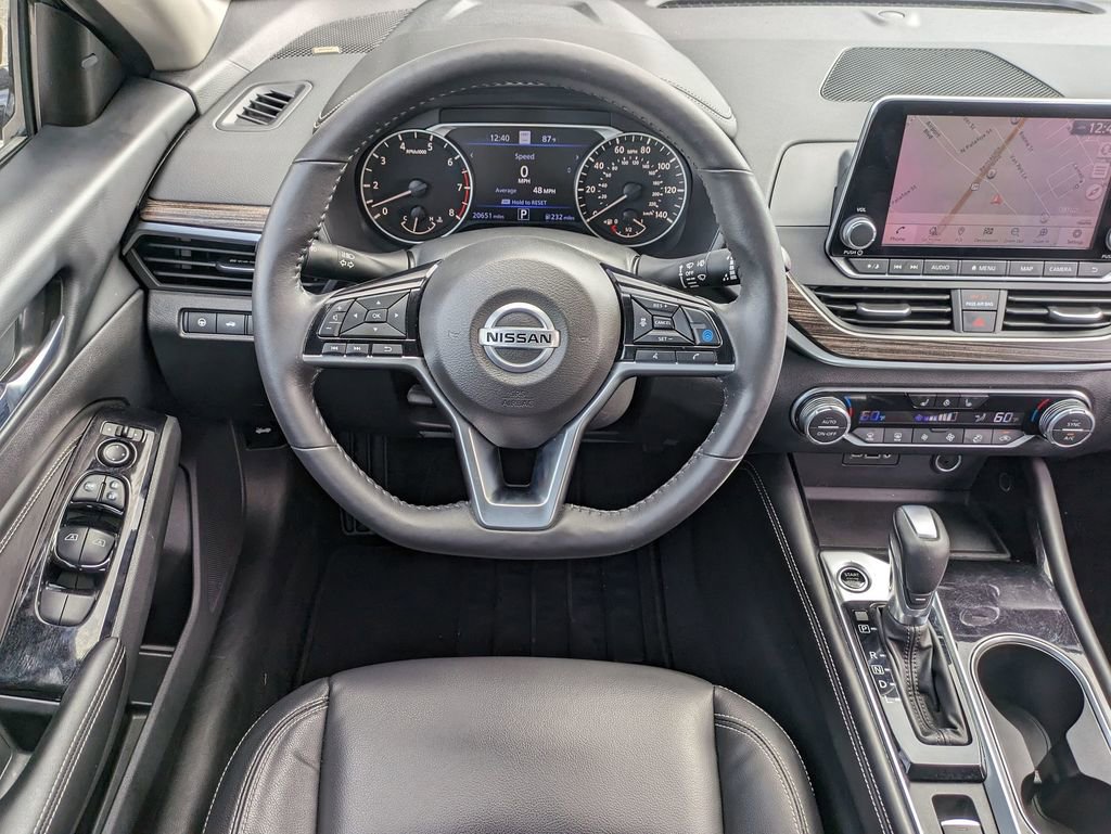 Used 2021 Nissan Altima 2.5 SR w/ SR Premium Package image 17