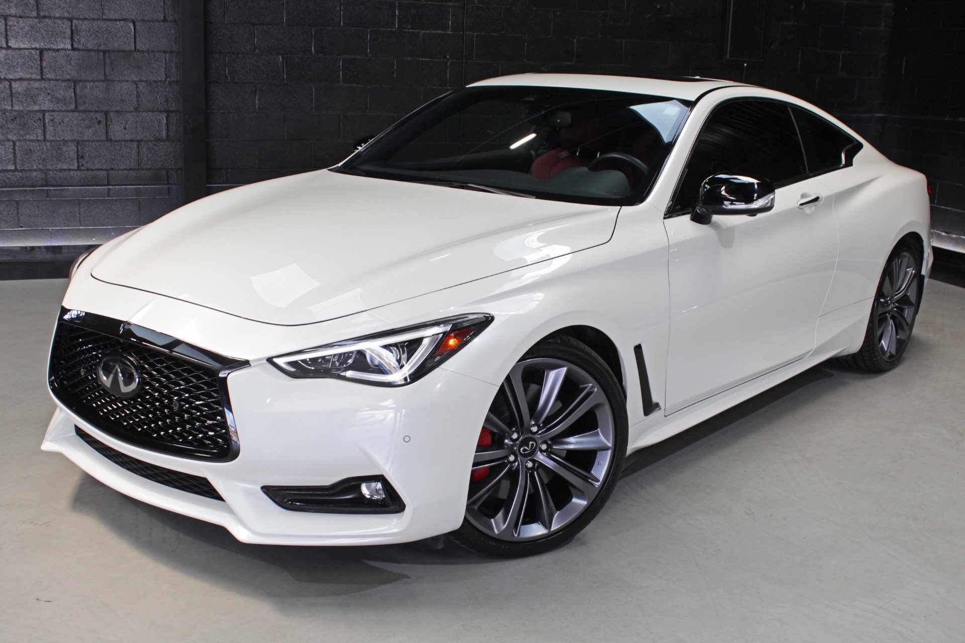 Used 2022 INFINITI Q60 Red Sport 400 w/ Cargo Package RWD image 5