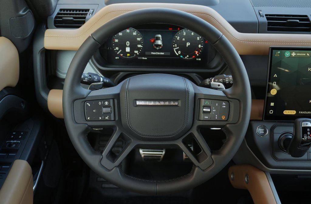 Used 2026 Land Rover Defender 110 V8 AWD/4WD image 18