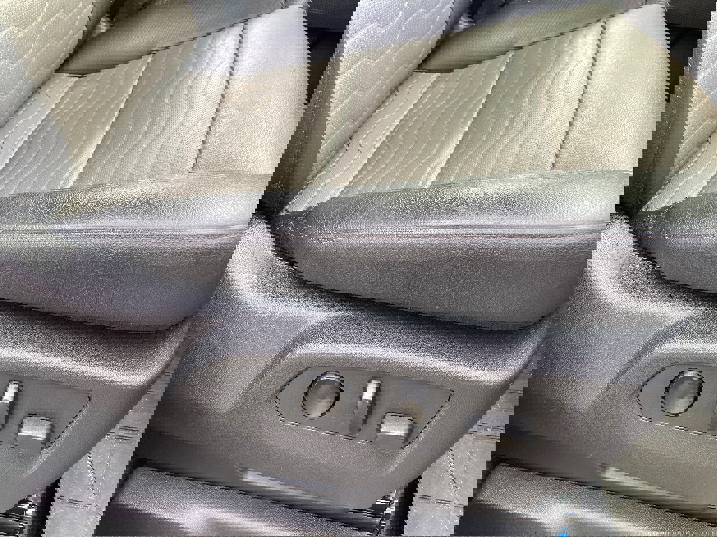 Used 2022 Chevrolet Silverado 1500 ZR2 w/ Technology Package image 16