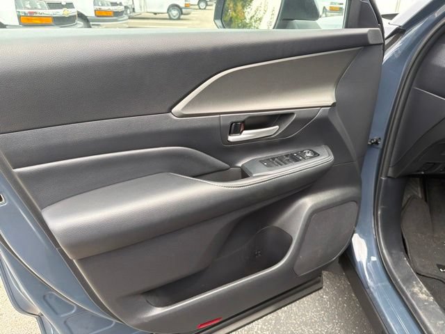 Used 2025 Toyota Grand Highlander FWD image 16
