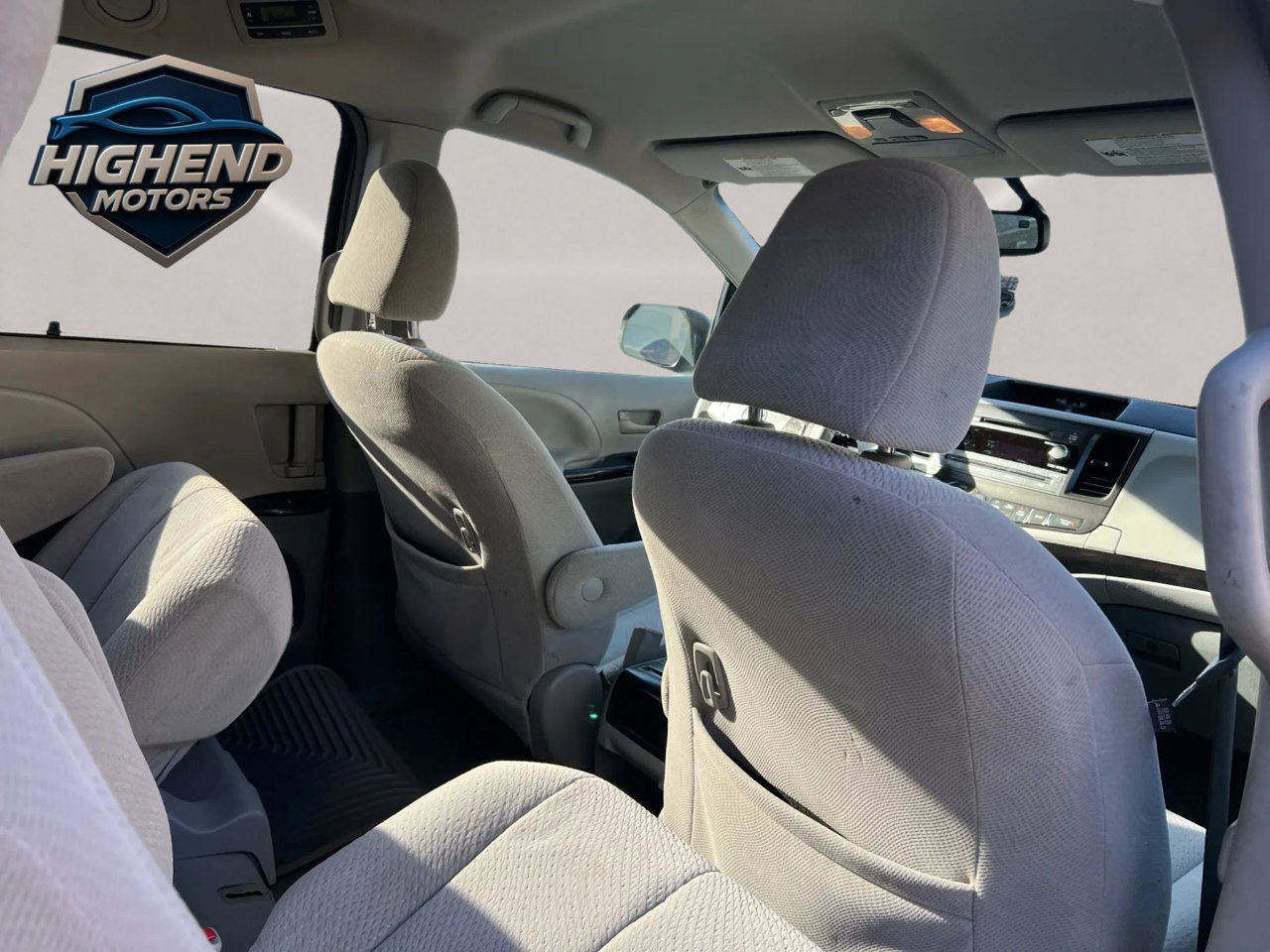 Used 2013 Toyota Sienna LE image 20