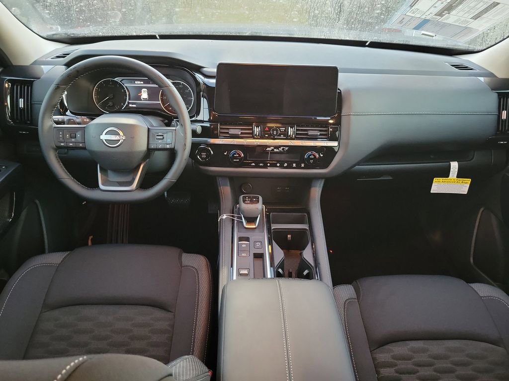 New 2026 Nissan Pathfinder SV image 6