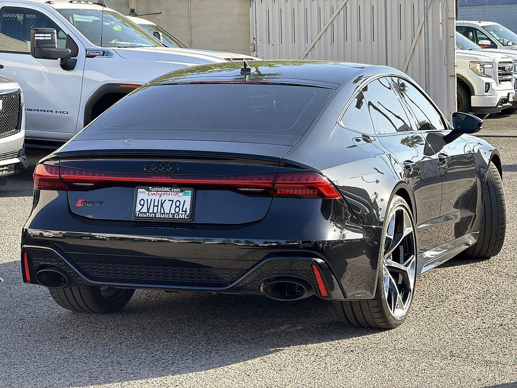 Used 2025 Audi RS 7 Performance w/ Black Optic Package AWD/4WD image 5