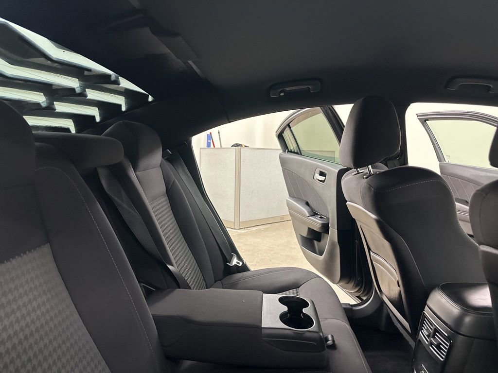 Used 2019 Dodge Charger R/T w/ Blacktop Package RWD image 26