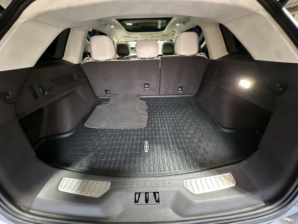 Used 2024 Lincoln Nautilus Black Label w/ Jet Appearance Package (87T) AWD/4WD image 22