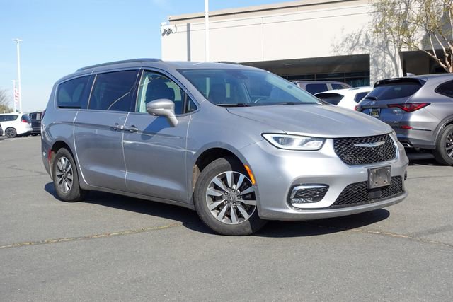 Used 2021 Chrysler Pacifica Touring-L image 5