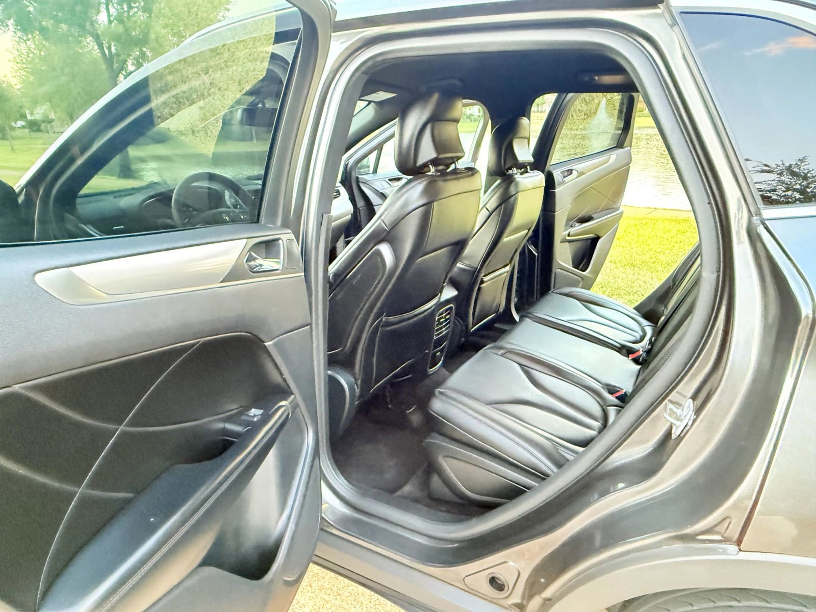 Used 2017 Lincoln MKC Premiere image 15