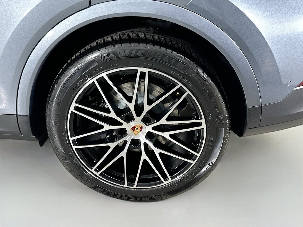 New 2026 Porsche Cayenne AWD/4WD image 34