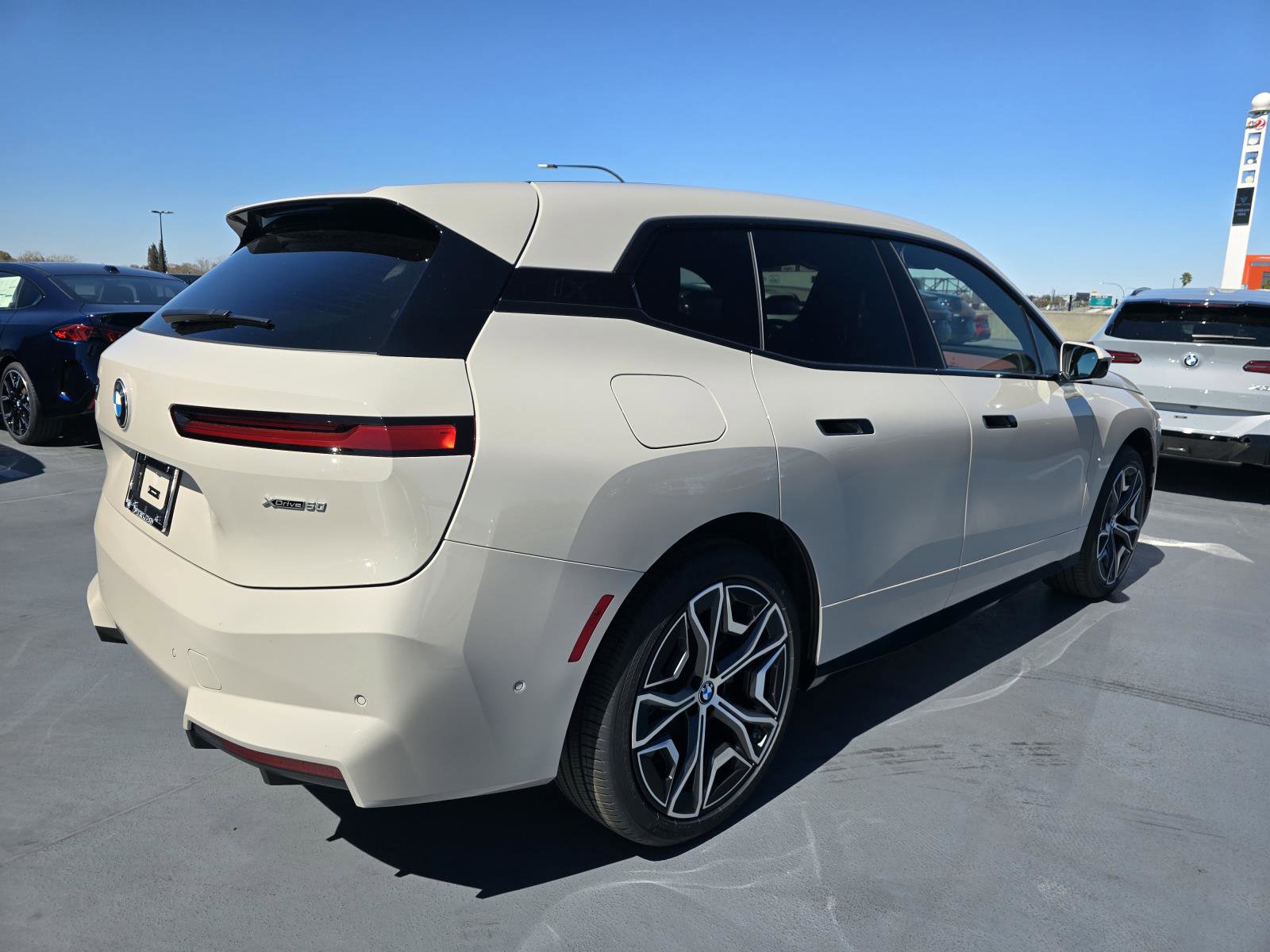 New 2026 BMW iX xDrive60 w/ Executive Package image 2