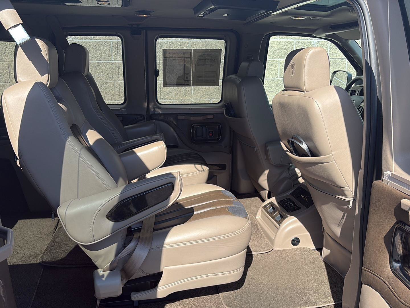 Used 2014 Chevrolet Express 1500 AWD image 33